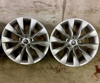 Alu kola Crystal Originál VW koncenr - 3