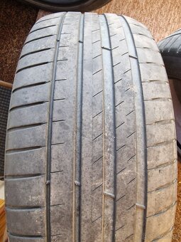 Michelin PILOT SPORT 4 235/45 R18 98 Y DOT 0321 - 3