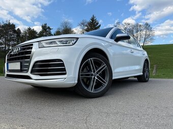 Audi SQ5 3.0 TFSI quattro 354 PS | S line | TOP výbava - 3
