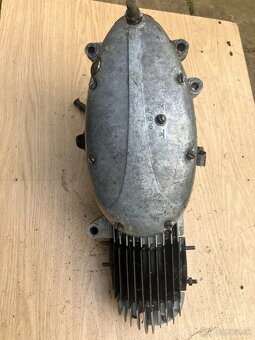 jawa parez 550 motor - 3