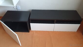 TV stolík bielo-čierny z Ikei BESTA / EKET - 3