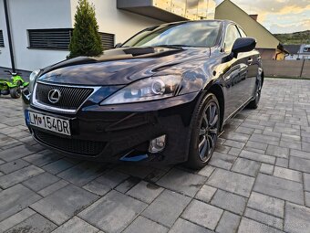 Lexus IS220d - 3
