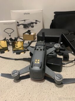 Dron DJI Spark - 3