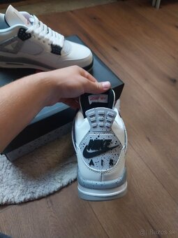 Jordan 4 Retro White Cement - 3