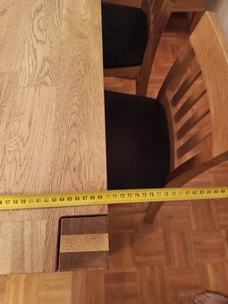 Predám barový jedálenský stôl a stoličky z masívneho dubu - 3