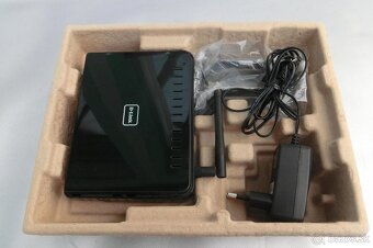 Router D-Link DIR-600 . - 3