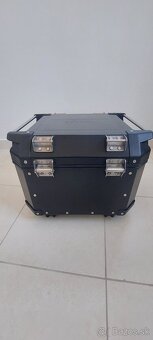 Horný, hliníkový kufor GIVI TREKKER OUTBACK 42 L - 3