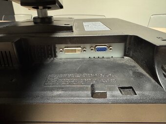 20" monitor LG - 3