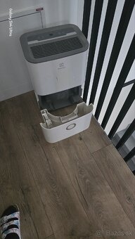 Odvlhčovač vzduchu elektrolux - 3
