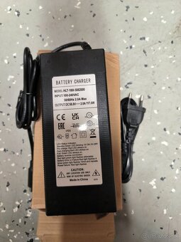 Nabijacka 52 V 2 A 117.6 W - 3