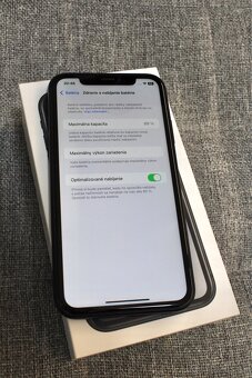 iPhone Xr 64GB (plne funkčný) - 3