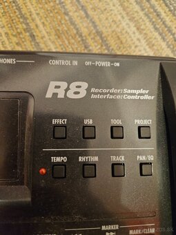 Sampler R8 - 3