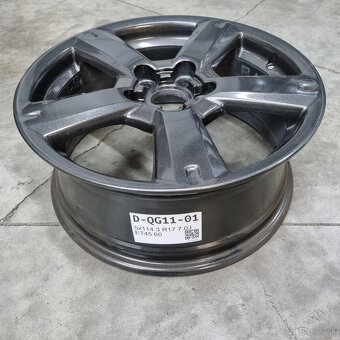 TOYOTA disky 5x114,3 R17 7J ET45 - 3