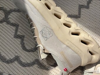 On Cloud Cloudtilt LOEWE – Sand Colour (Women’s EU Size 40) - 3