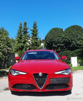 Predám Alfa Romeo Giulia 2.2 Diesel 180 AT Super - 3