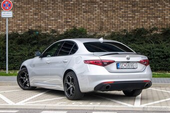 Alfa Romeo Giulia 2.0 GME AT - 3