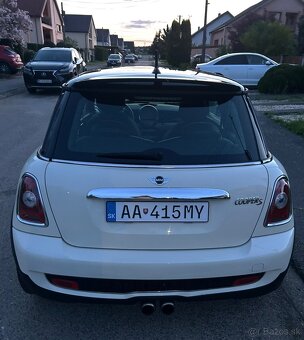 Mini Cooper S R56 1.6i 175 koní - 3