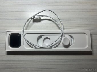 Apple Watch SE 44mm + 4 remineky - 3