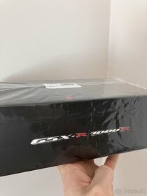 Suzuki GSX-R 1000R LCD 1/12 - 3