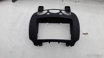2din rámik stredového panela - MAZDA 2 - 3