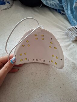 LED lampa na manikuru - 3