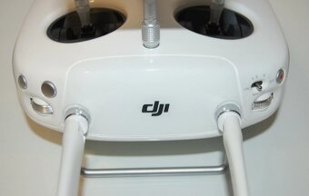 (Dji Phantom 3 profesional). PREDÁM KONTROLER - 3