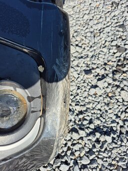 Renault Twingo II rok 2007-2011 nárazník predný - 3