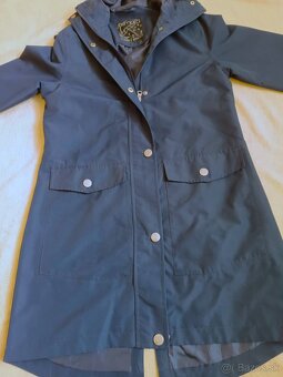 Tmavomodrá, tenká, nepremokavá parka do dažďa - 3