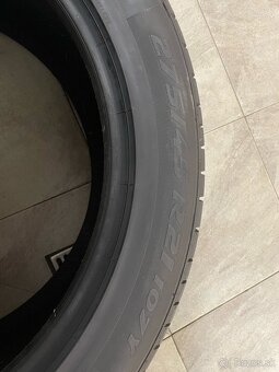 Predám dve nové letné pneu pirelli 275/45/21 - 3