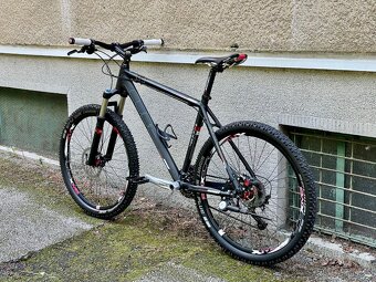 CUBE LTD CC 2012 · 100 mm FOX 32 vidlica · Shimano Deore XT - 3