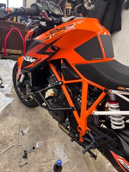 KTM 1290 - 3