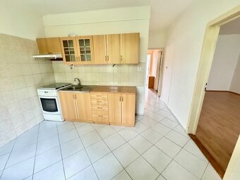 Na predaj veľký 2 izb byt na Nábreží Dunaja Komárno - 3