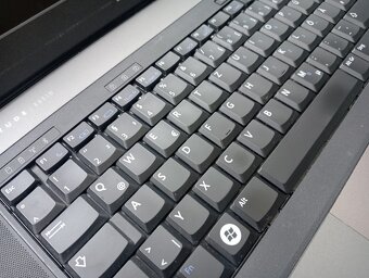 predám Dell Latitude e5510 ,Intel® Core™i3 , RS232 , Win XP - 3