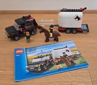 7635 Lego City - terénne auto s prívesom pre kone - 3