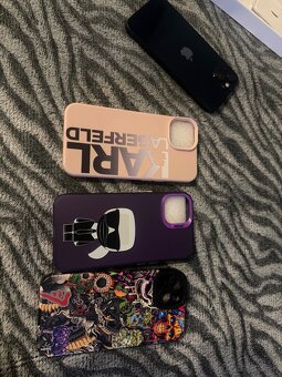 Predám iPhone 13 midnigth 128GB - 3