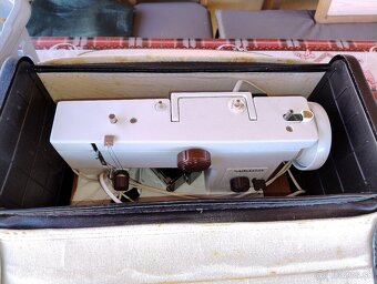 Darujem šijací stroj - 3