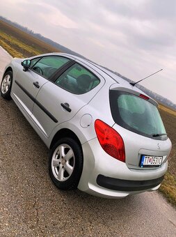 Peugeot 207 - 3
