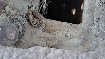 Výstuha predného nárazníka Škoda Rapid - 3