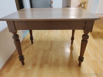 Celodrevený masívny stôl - 3