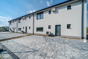 Novostavba 4 izbový byt 104,34m2 s predzáhradkou 108m2 - 3