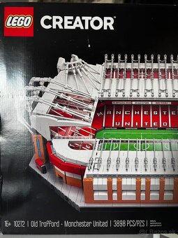Lego Creator 10272 Old Trafford - 3