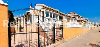 Prodej prostorného domu 3kk s střešní terasou ORIHUELA COSTA - 3