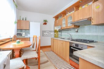 HALO reality - Predaj, trojizbový byt Považská Bystrica, SNP - 3