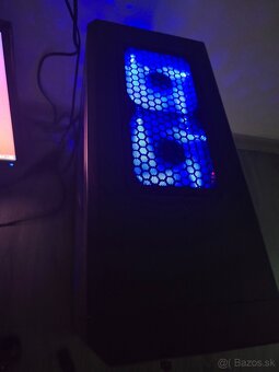 PC zostava 500e ( zvlast monitor 80e, PC 460e ) - 3