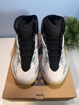 Yeezy Quantum 42 NOVÉ - 3