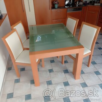 Rozkladací stôl a 4 stoličky - buk masív - ZNÍŽENÁ CENA - 3
