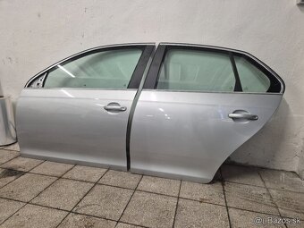 Predám bočné dvere pre Volkswagen GOLF / JETTA - STRIEBORNÉ - 3