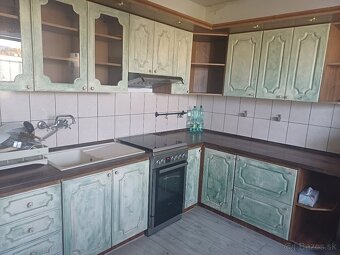 Kuchynská linka - 3