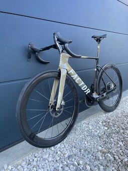 Factor Vam Ostro AXS Red - 3