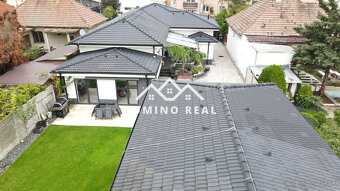 Rodinný dom so samostatnou bytovou jednotkou a dvojgarážou - 3